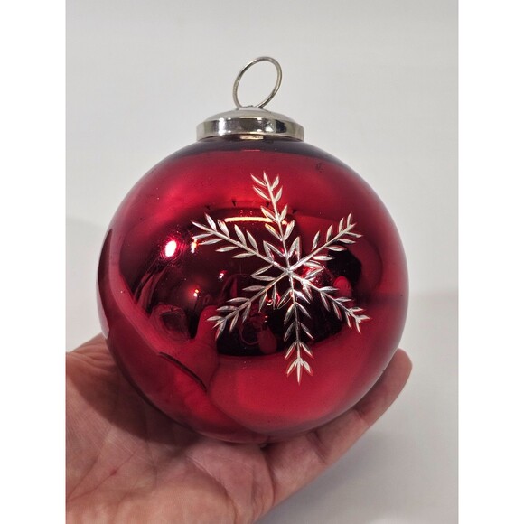 VINTAGE Marshall Field's Glass Ball Globe Ornament Red Snowflake Holiday Decor - Picture 1 of 6